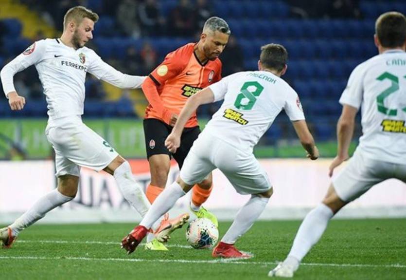 УПЛ решила провести матч Ворскла - Шахтер в Киеве