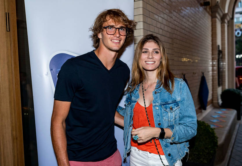 Бывшая девушка Зверева обвинила теннисиста в домашнем насилии