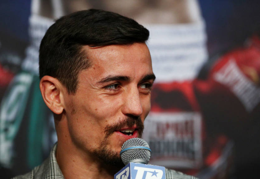 Бывший соперник Ломаченко дал прогноз на бой Усик - Чисора