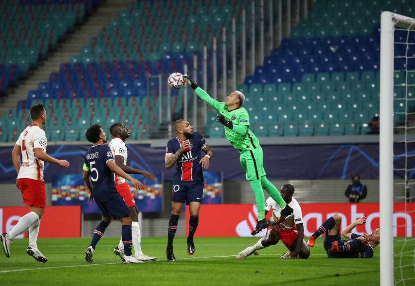 Лейпциг - ПСЖ 2:1 Видео голов и обзор матча Лиги чемпионов Лейпциг - ПСЖ 2:1 Видео голов и обзор матча Лиги чемпионов