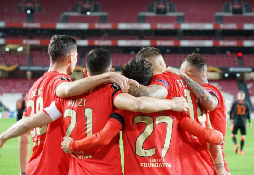 Бенфика - Рейнджерс 3:3 Видео голов и обзор матча