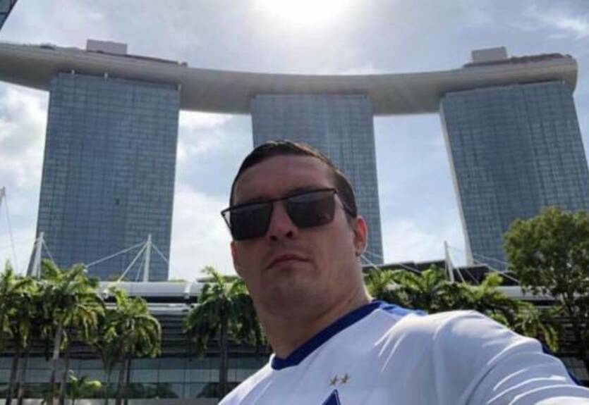 Усик и Шевченко посетили матч Динамо - Шахтер, который прошел без зрителей