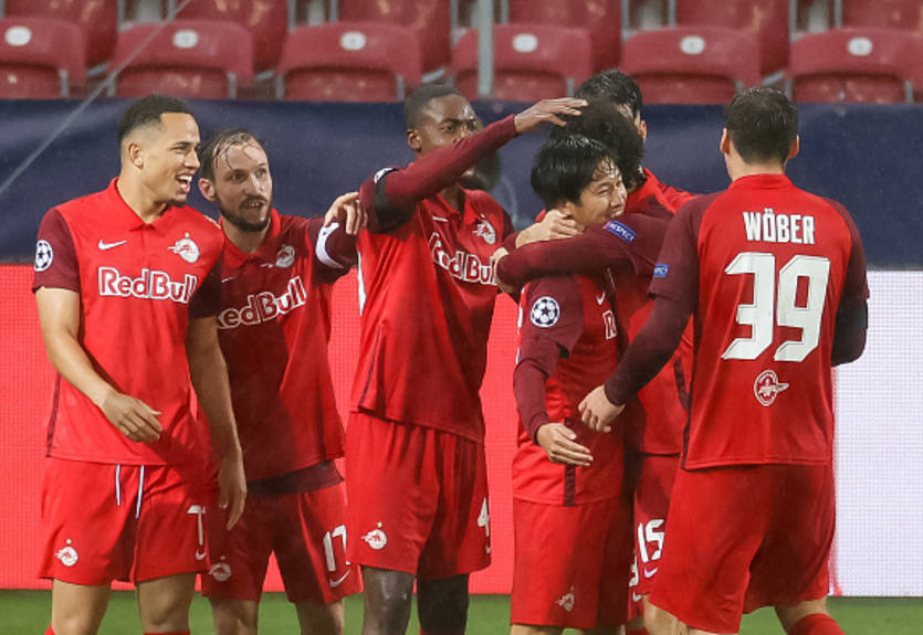 Команда Лиги чемпионов ушла на карантин из-за коронавируса Команда Лиги чемпионов ушла на карантин из-за коронавируса