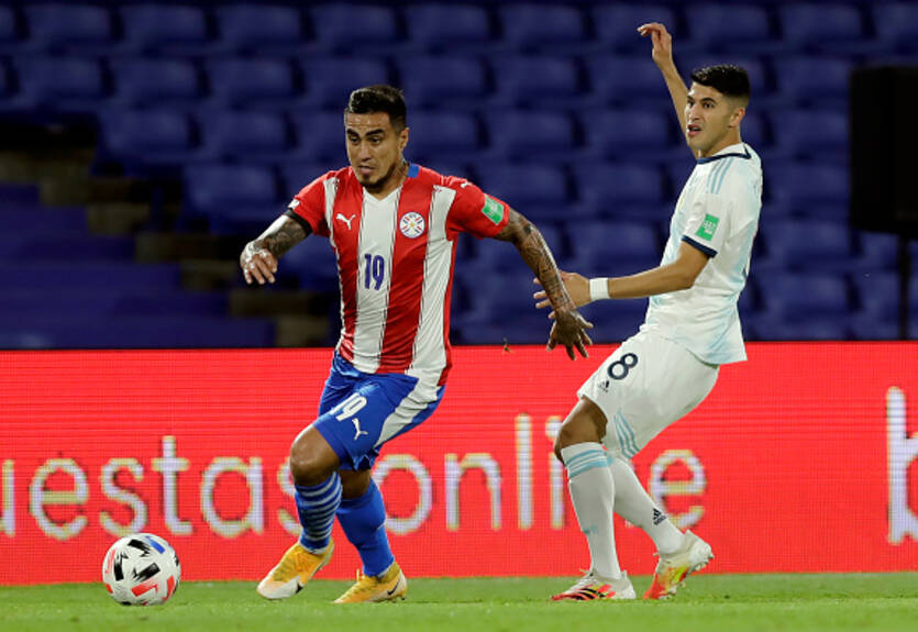 Полузащитник Байера получил тяжелую травму в матче за сборную Аргентины