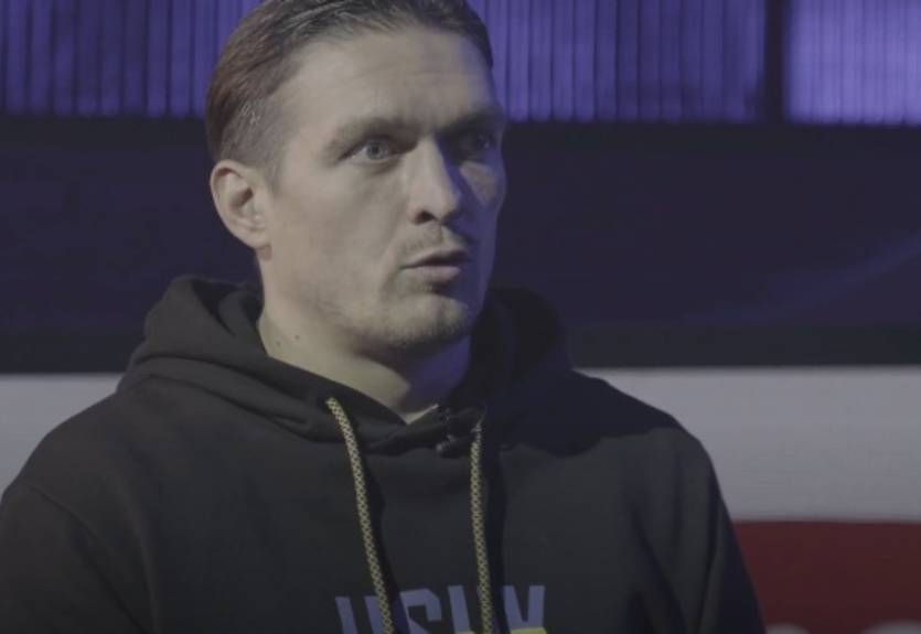Усик рассказал, сколько уступил денег ради проведения боя с Чисорой