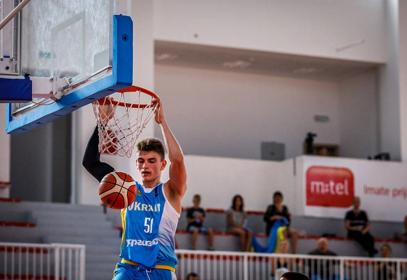 Украинец Павел Дзюба дебютировал в NCAA