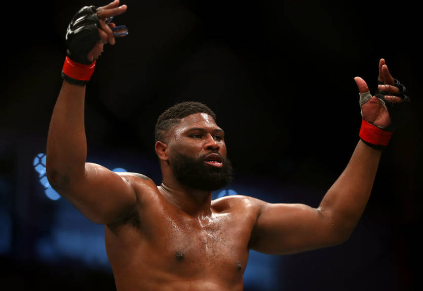 Главный бой UFC Vegas 15 отменили из-за коронавируса