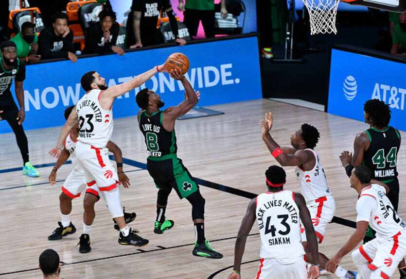 НБА выплатит клубам 900 миллионов долларов