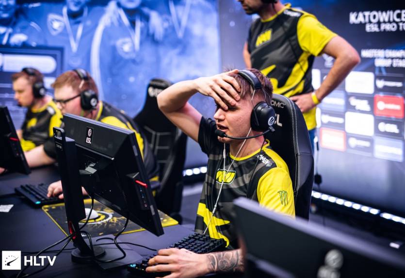 NaVi упали в нижнюю сетку BLAST Premier: Fall 2020 Finals, проиграв Vitality