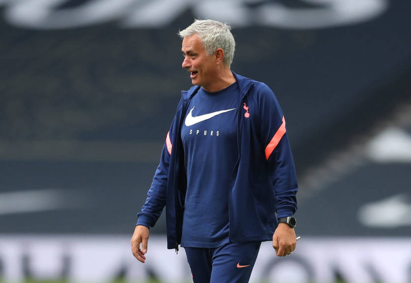 Моуринью похвастался, что стал лучшим тренером АПЛ до официального объявления победителя