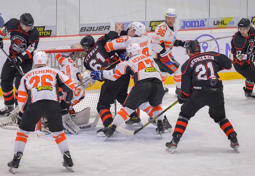 УХЛ: Сокол обыграл Днепр, Кременчуг забросил 7 шайб Мариуполю