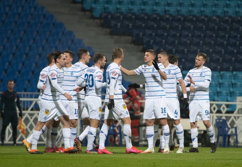 Моргенштерн, Тимати и Элджей: легионер Динамо рассказал, что слушают игроки в раздевалке