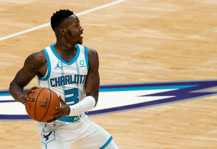 Победный трехочковый Ли и огненный данк Розье - среди лучших моментов дня в НБА Победный трехочковый Ли и огненный данк Розье - среди лучших моментов дня в НБА