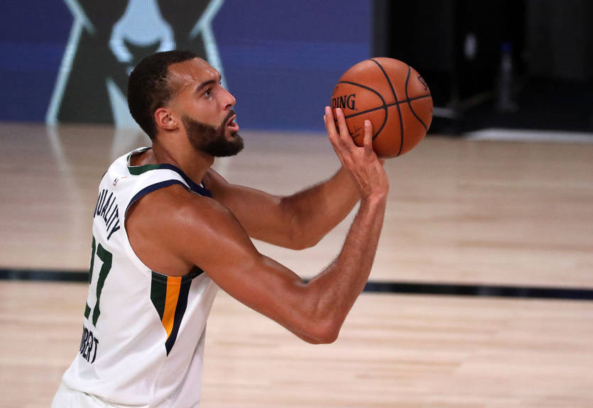 Данк Гобера и блок-шот Дьенга - среди лучших моментов дня в НБА