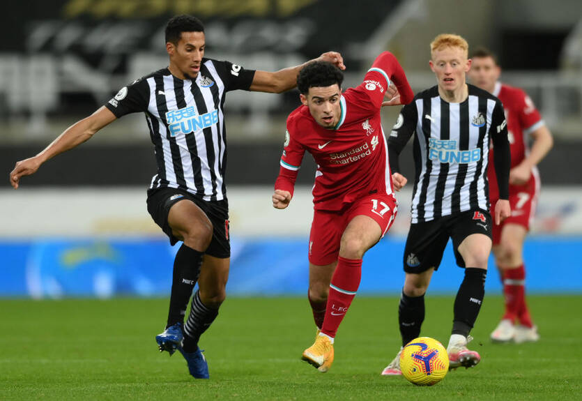 Ньюкасл - Ливерпуль 0:0 видеообзор матча чемпионата Англии Ньюкасл - Ливерпуль 0:0 видеообзор матча чемпионата Англии