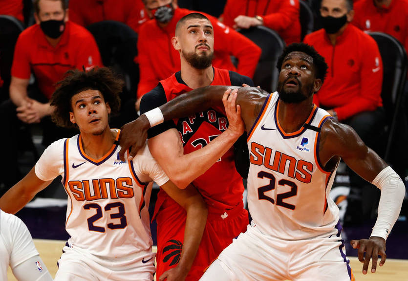 НБА: Детройт с Михайлюком уступил Милуоки, Финикс обыграл Торонто Леня