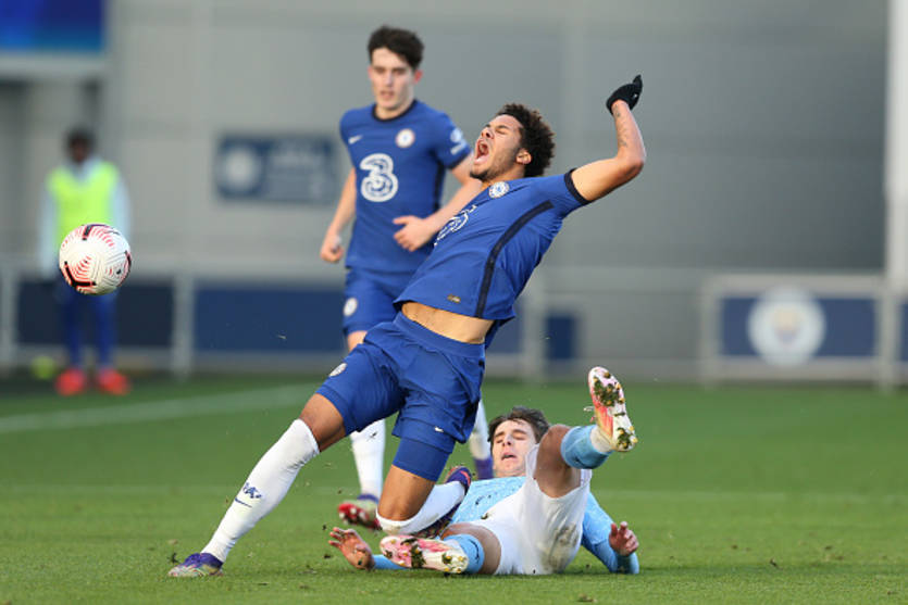 Игроки академии Челси в матче против Манчестер Сити / Getty Images