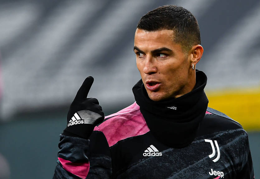 Роналду - лучший бомбардир национальных чемпионатов в XXI веке