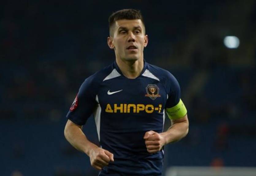 Кравченко не намерен завершать карьеру футболиста