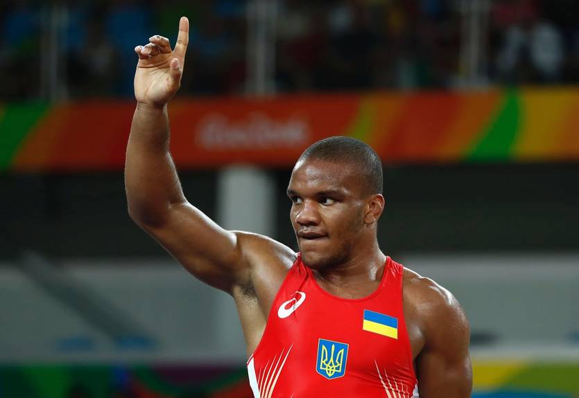 Беленюк и Кучмий вышли в финал Гран-при Загреба по греко-римской борьбе