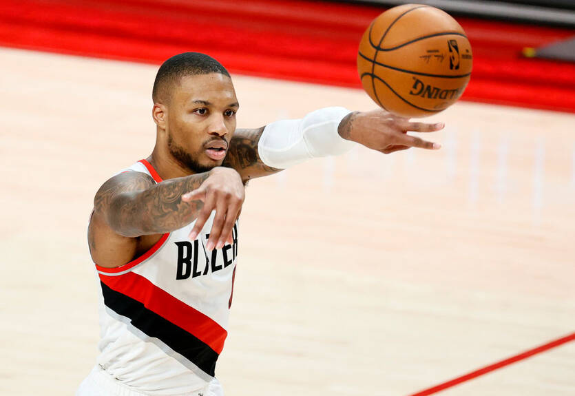 Лиллард обошел Брайанта по числу точных трехочковых за карьеру