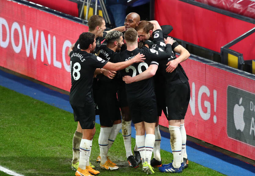 Вест Хэм Ярмоленко обыграл Кристал Пэлас