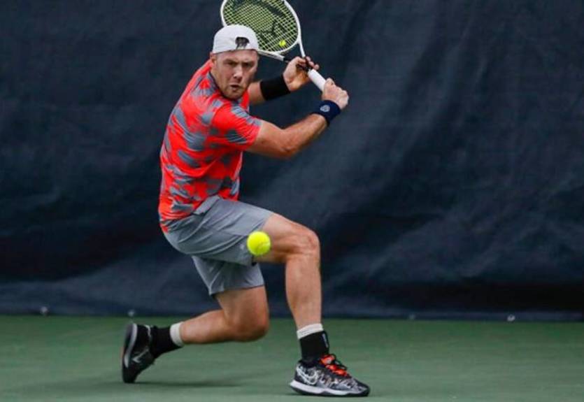 Марченко пробился в четвертьфинал турнира во Франции