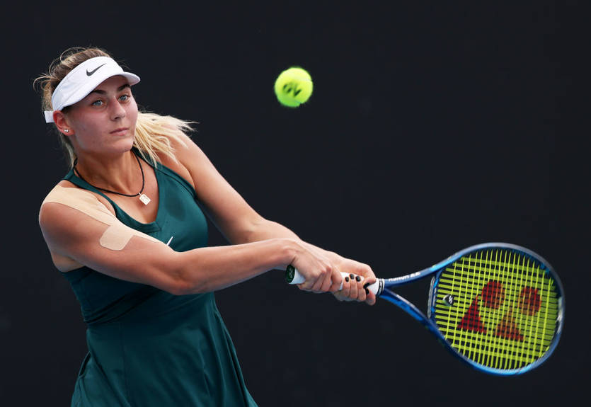 Костюк уступила Брэди в 1/8 турнира в Мельбурне