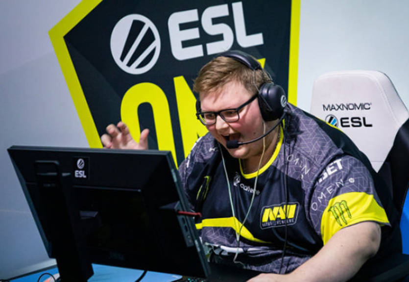 NaVi обыграли Virtus.pro на IEM Katowice 2021 NaVi обыграли Virtus.pro на IEM Katowice 2021
