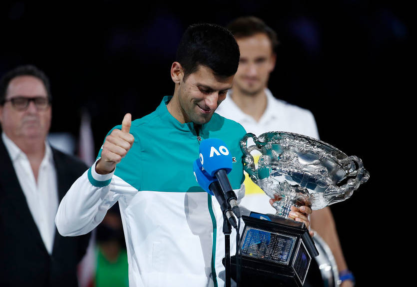 Джокович выиграл 18-й Шлем, приблизившись к рекорду