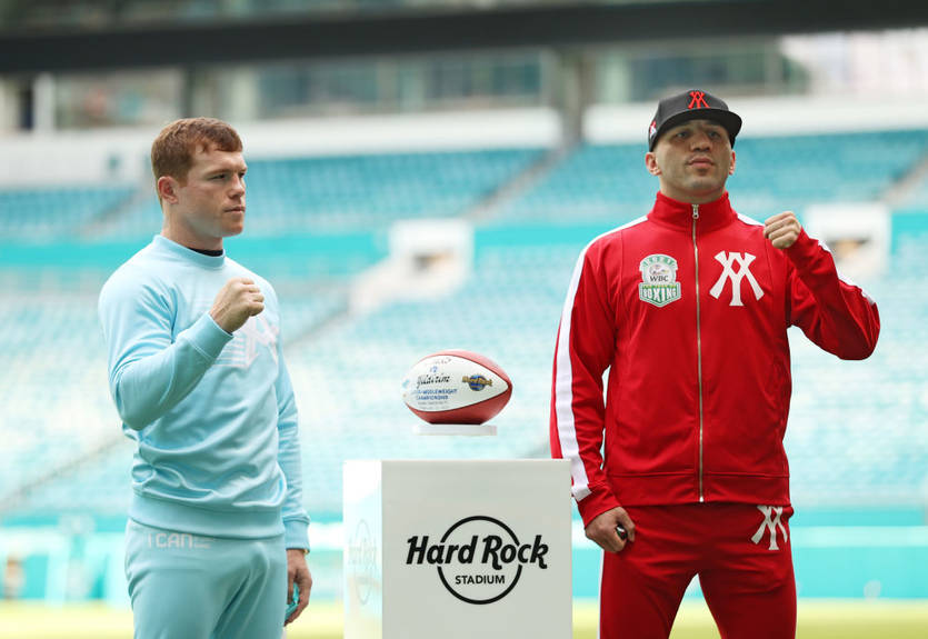 Альварес и Йылдырым провели битву взглядов