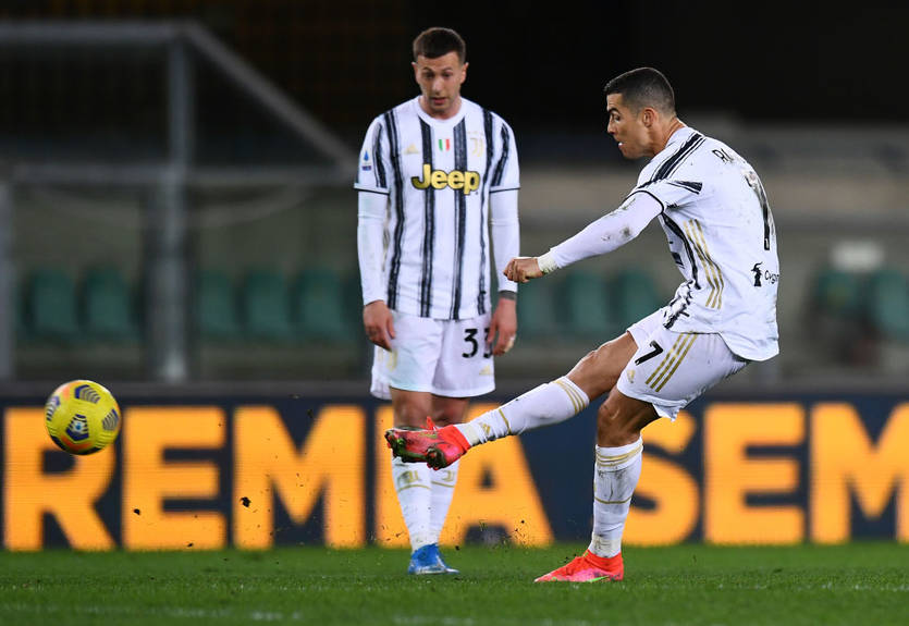 Роналду забил 1 гол с 66 ударов со штрафного за Ювентус