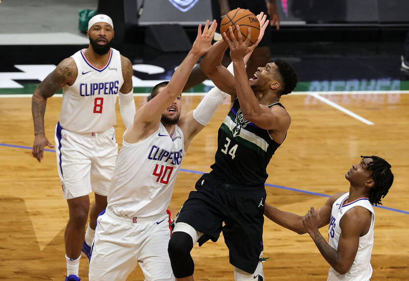 НБА: Милуоки вырвал победу у Клипперс, Вашингтон с Ленем обидно уступил Бостону