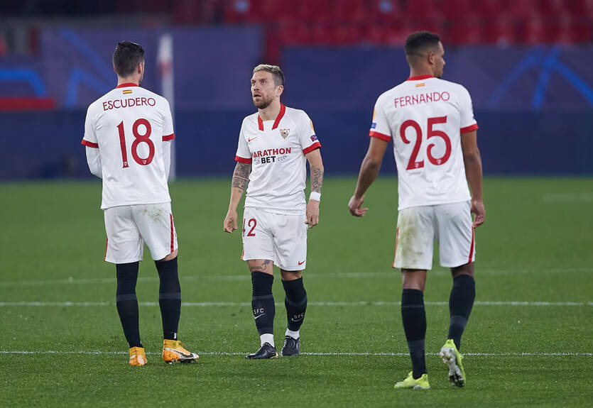 Севилья неожиданно уступила Эльче