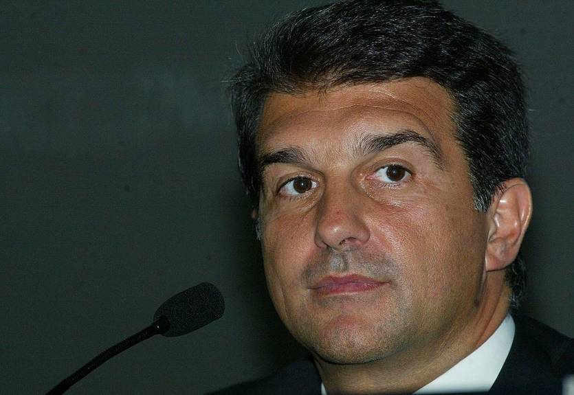 Лапорта победил на выборах президента Барселоны