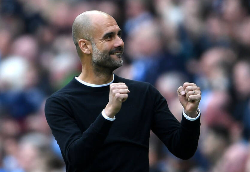 Гвардиола поздравил Лапорту с победой на выборах президента Барселоны