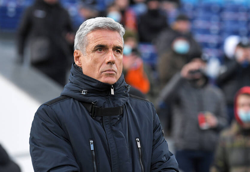 Пресс-конференция Луиша Каштру: видео онлайн-трансляция