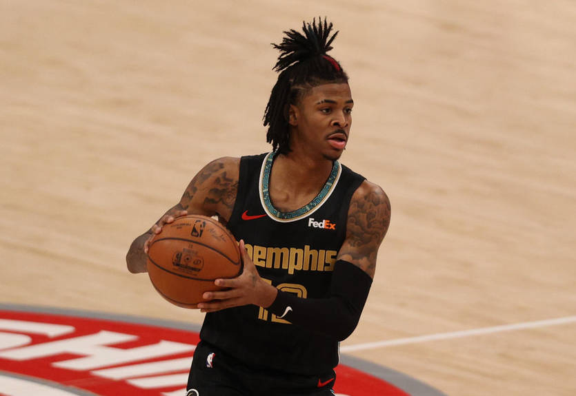 Потрясающая передача Моранта - лучший момент дня в НБА Потрясающая передача Моранта - лучший момент дня в НБА