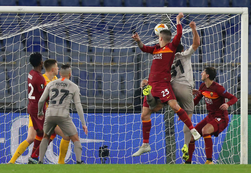 Рома слабенькая по сути: реакция соцсетей на разгромное поражение Шахтера Рома слабенькая по сути: реакция соцсетей на разгромное поражение Шахтера