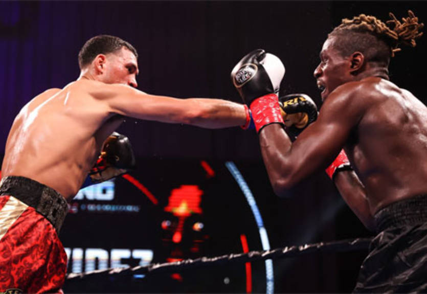 Бенавидес выиграл отборочный турнир WBC за право на бой с Канело