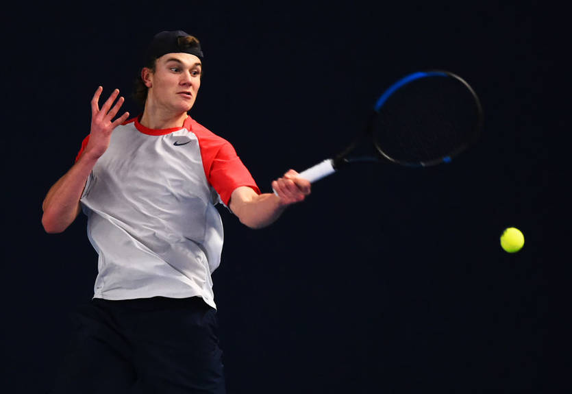 Дебютант турниров ATP получил солнечный удар во время матча в Майами Дебютант турниров ATP получил солнечный удар во время матча в Майами