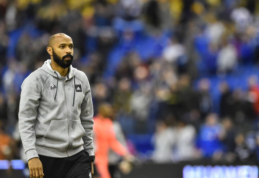 Тьери Анри решил удалить все свои страницы в соцсетях