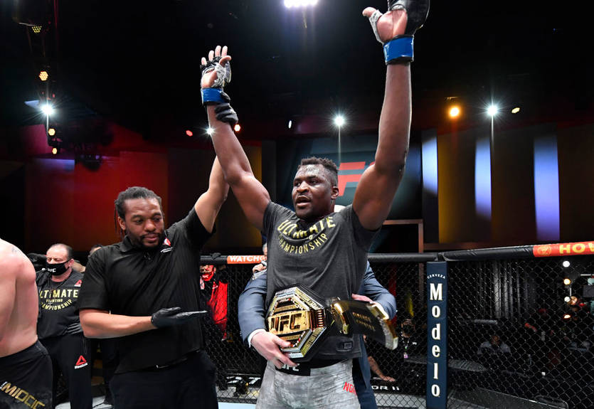 Нганну нокаутировал Миочича, став чемпионом UFC в тяжелом весе
