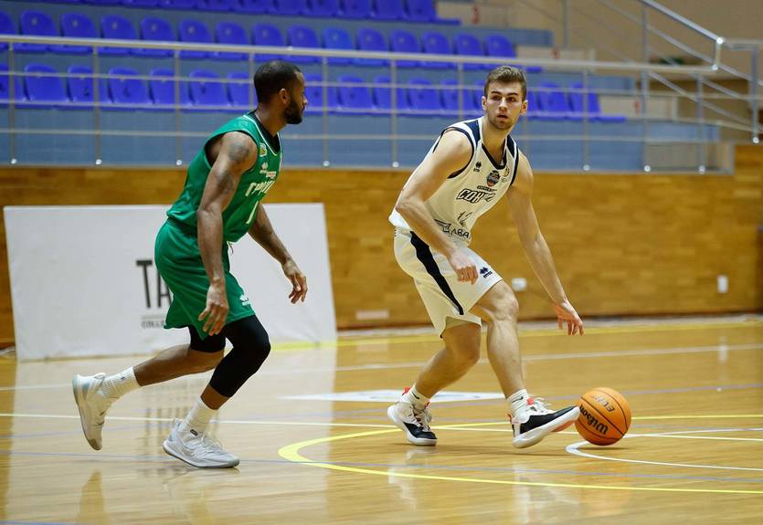 Суперлига: Харьковские Соколы уступили Тернополю