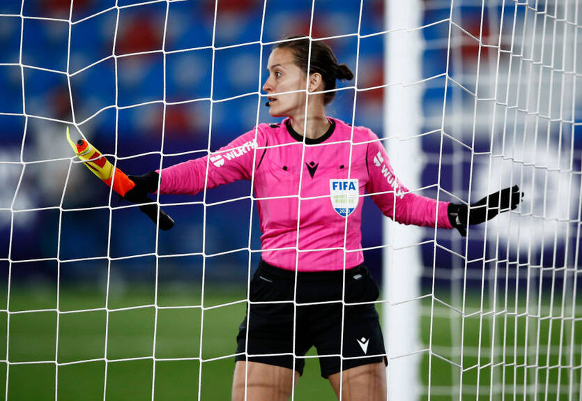 Ассистентом главного судьи на финале Кубка Испании впервые станет женщина