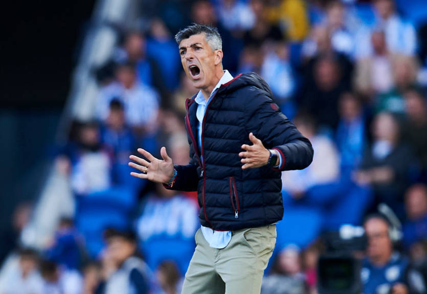 Тренер Реал Сосьедада ужаснул своим пением после победы команды в Кубке Испании Тренер Реал Сосьедада ужаснул своим пением после победы команды в Кубке Испании