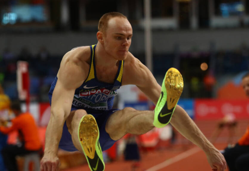 Украинский легкоатлет Никифоров сантиметр не допрыгнул до звания чемпиона Европы
