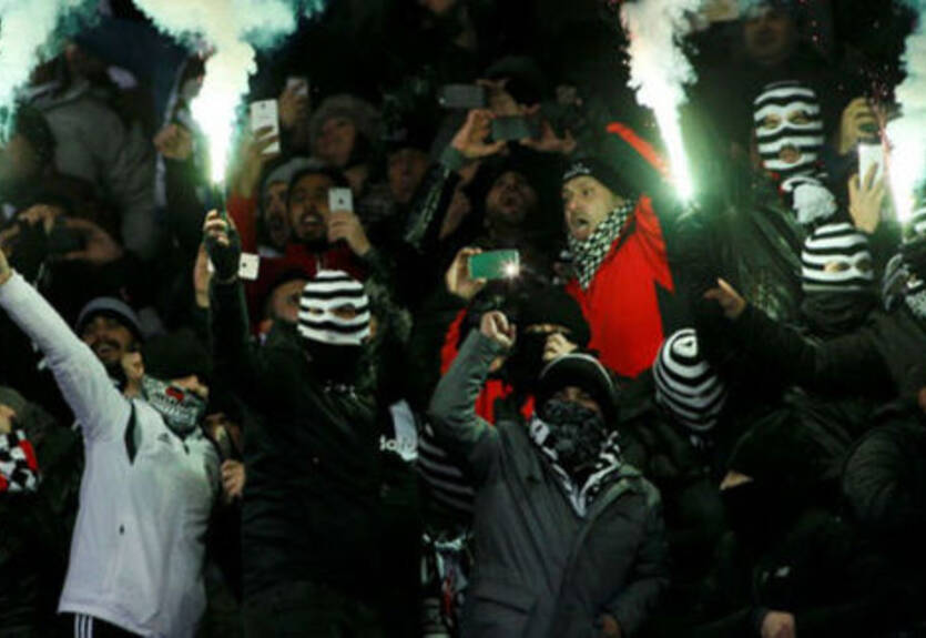 УЕФА наказал Динамо за беспорядки фанатов