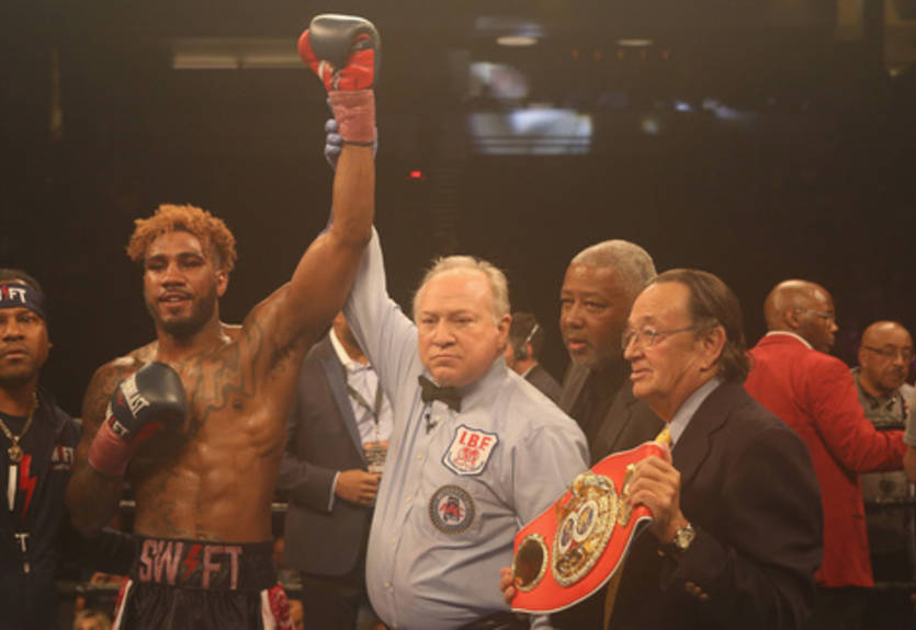 Боксерский уикэнд: Бризил и Угонох устроили яркую драку, Хард стал чемпионом