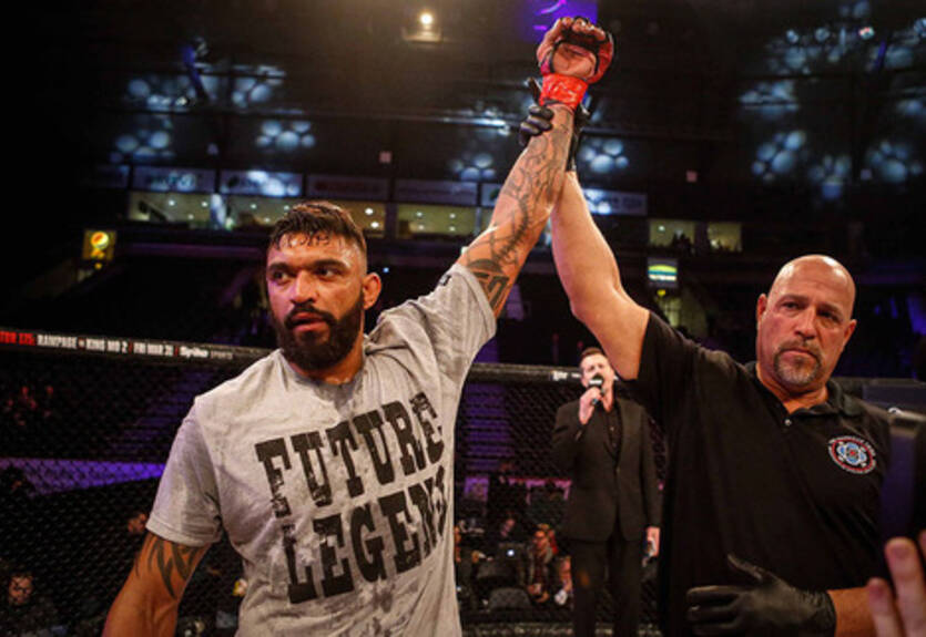 Bellator 173: Макгири избил Макдермотта до крови